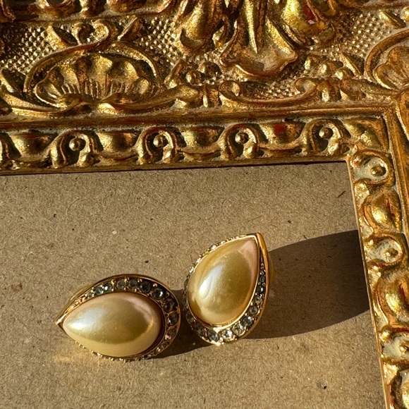 Swarovski Jewelry - SWAROVSKI crystals and faux pearls tear drop earrings for pierced ears